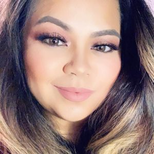 Meet your Posher, Ina